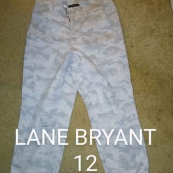 Womens Clothes - Picture 6 of 8